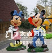 玻璃钢雕塑厂家的定制价钱-球盟会雕塑